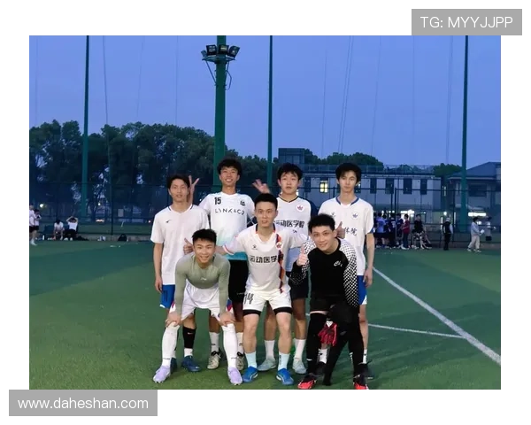 追风少年足球明星的成长故事与未来展望分析